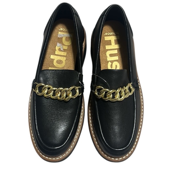 Hush Puppies Black Loafers with Gold Chain 100% leather Size 5.5 NWOB - Picture 2 of 8